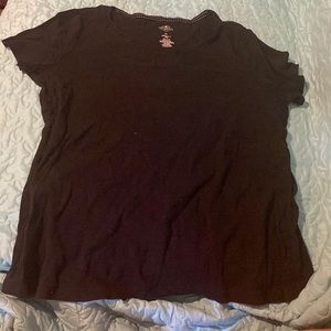 Plain black T-shirt size XL